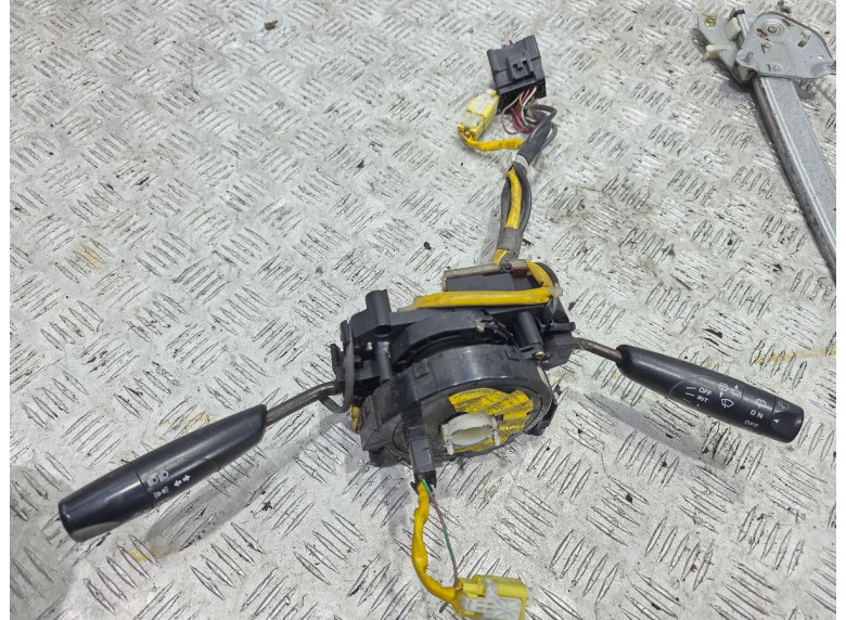 Переключатель подрулевой (стрекоза) к Mazda Demio, 1999г.