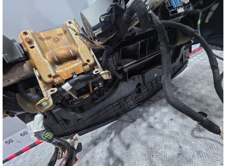 Панель передняя салона (торпедо) к Панель передняя салона (торпедо) к Peugeot 5008 undefined г. 5008