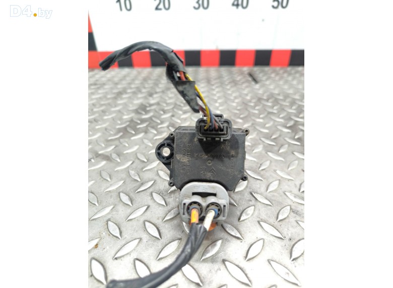Сопротивление вентилятора охлаждения к Peugeot 5008 undefined г.