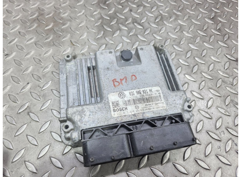 Блок управления двигателем к Volkswagen Passat, 2008г.