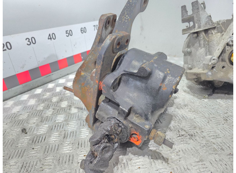 Редуктор рулевой к Renault Midlum, 2001г.