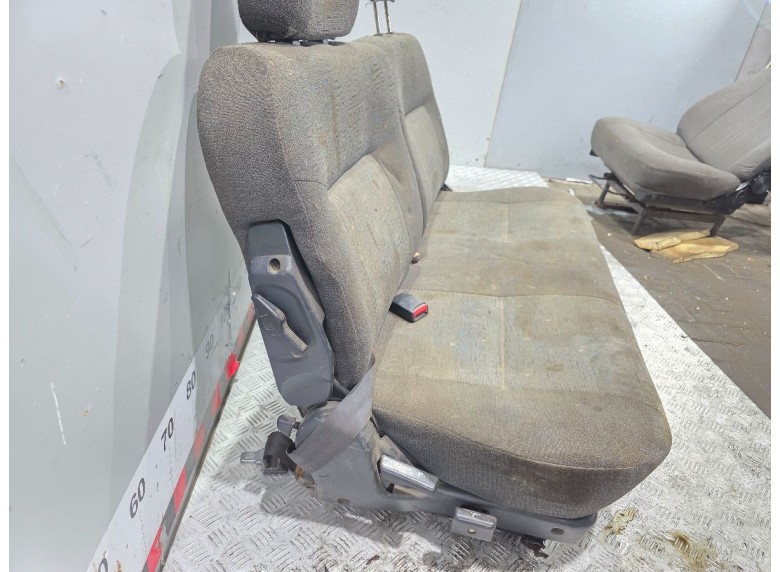 Сиденье заднее к Сиденье заднее к Mitsubishi SpaceWagon undefined г. Space Wagon