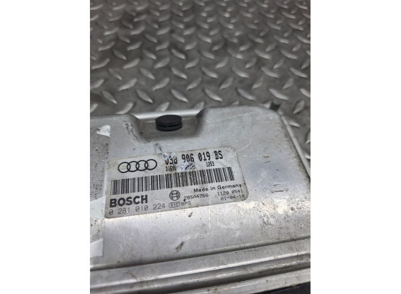 Блок управления двигателем к Audi A6, 2001г.