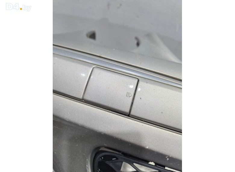 Заглушка (решетка) в бампер передний к Mercedes EW211 undefined г.