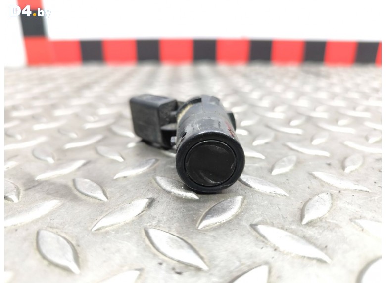 Датчик парктроника к Audi A4 undefined г.