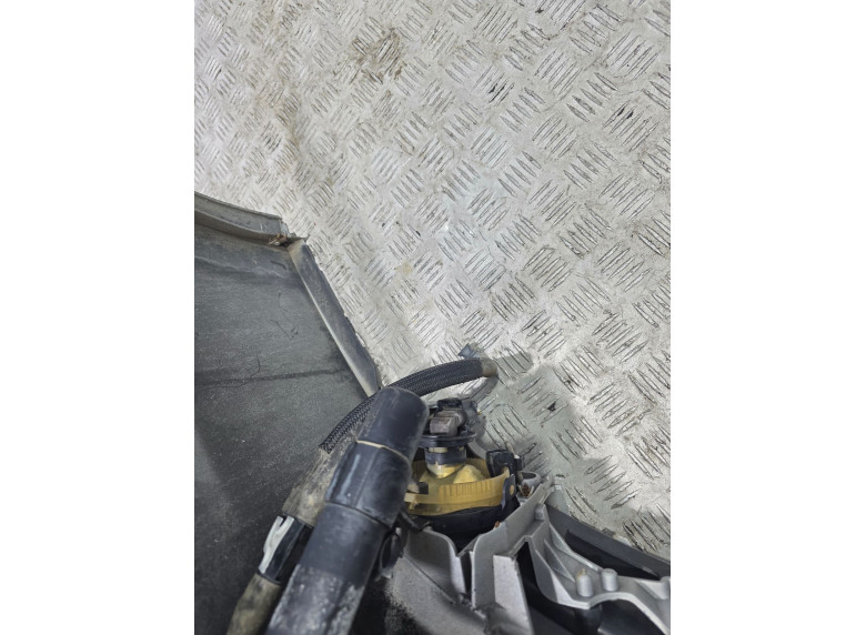 Фара противотуманная правая к Volkswagen Golf, 2005г.