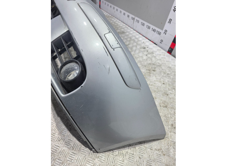 Бампер передний к Volkswagen Golf, 2005г.