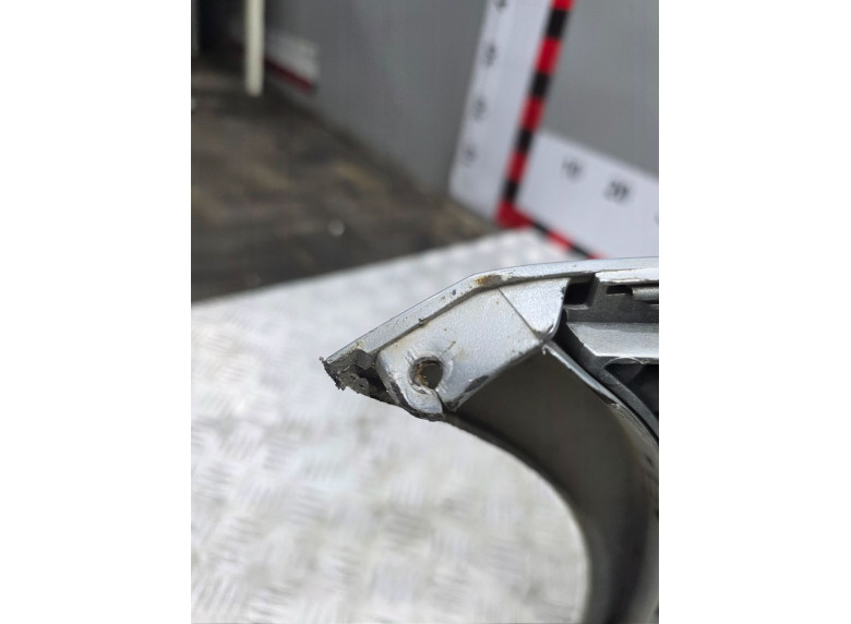 Бампер передний к Volkswagen Golf, 2005г.