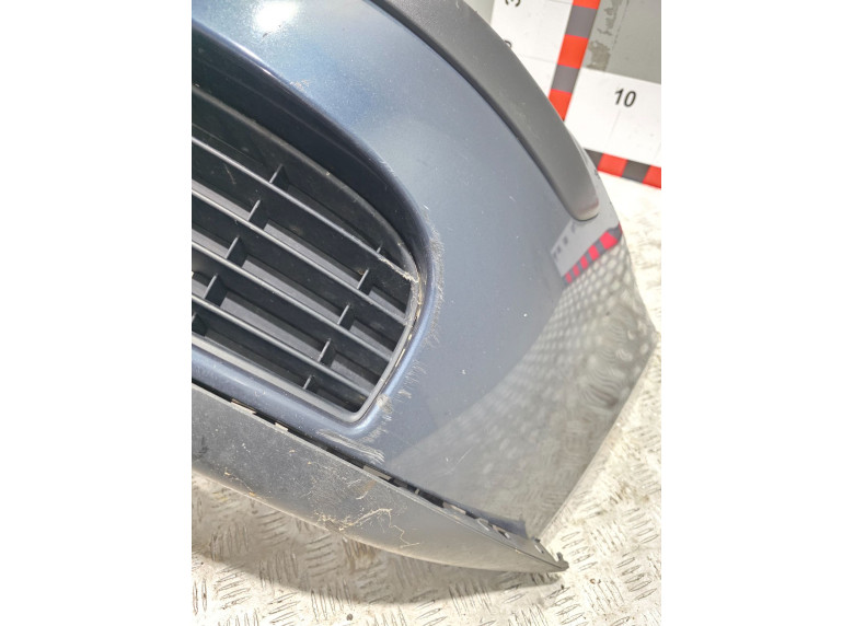 Бампер передний к Volkswagen Golf, 2006г.