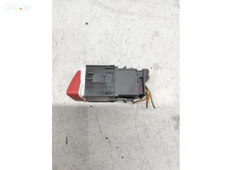 Кнопка аварийной сигнализации к Volkswagen Golf undefined г.