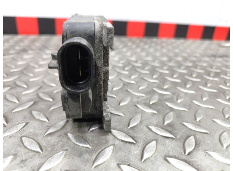 Блок управления вентилятором радиатора к Ford Focus, 2005г.