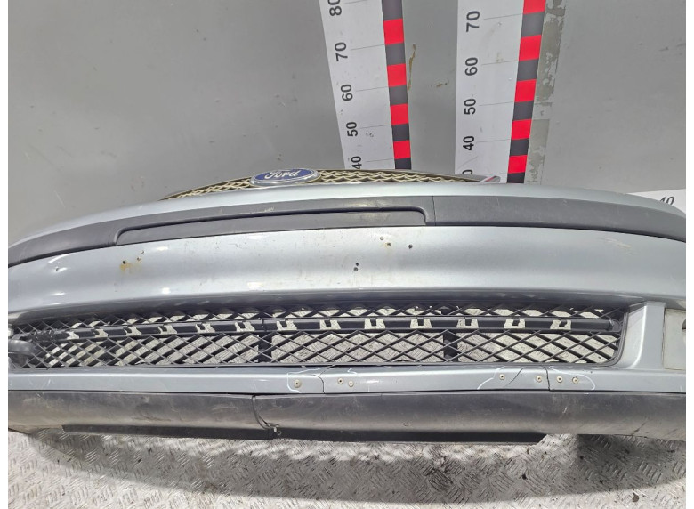 Заглушка (решетка) в бампер передний к Ford Galaxy, 2005г.