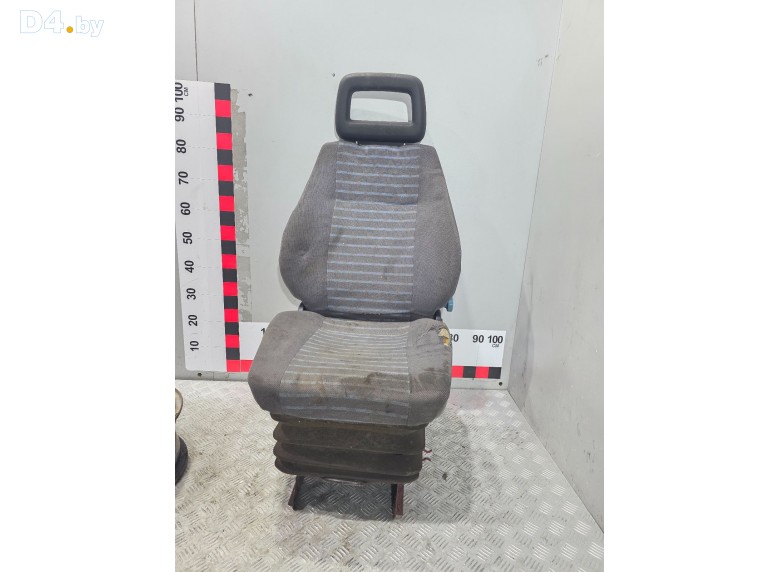 Сиденье переднее левое к DAF 400 undefined г.