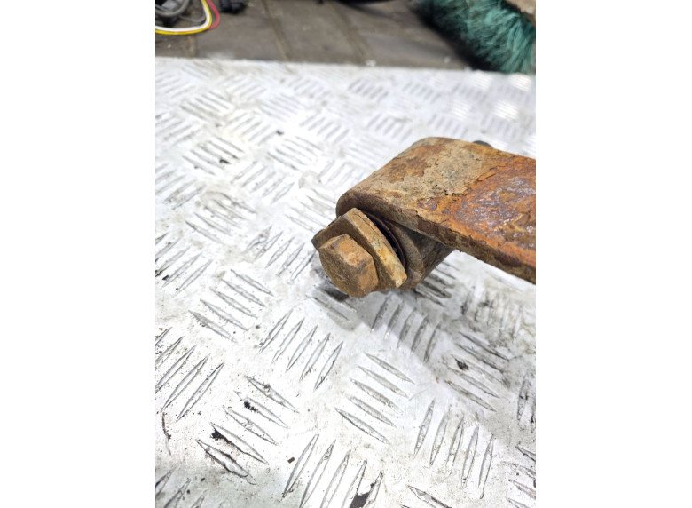 Рессора передняя к DAF 400, 1990г.