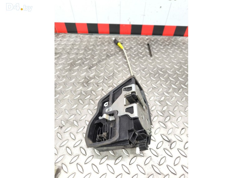 Замок двери передней правой к BMW 1E87/E81/E82/E88 undefined г.