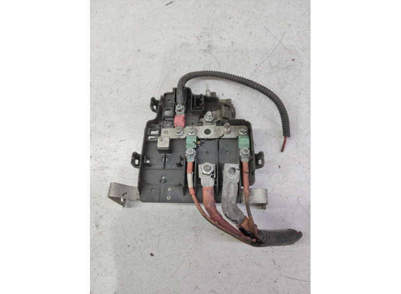 Клемма аккумулятора плюс к Renault Trafic, 2013г.