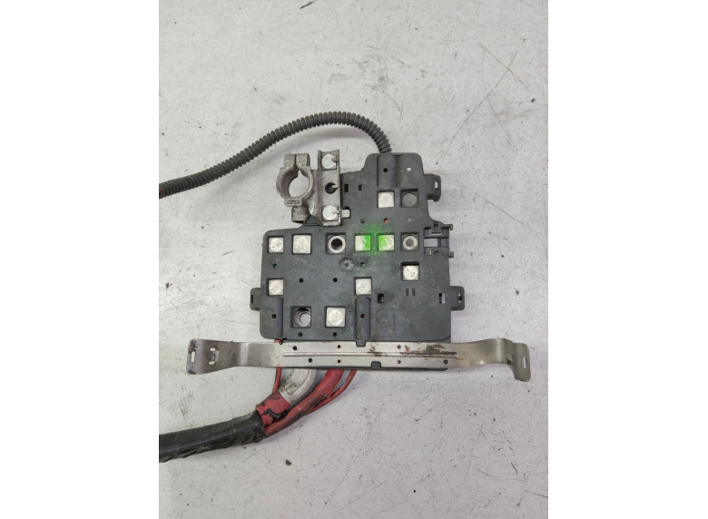 Клемма аккумулятора плюс к Renault Trafic, 2013г.