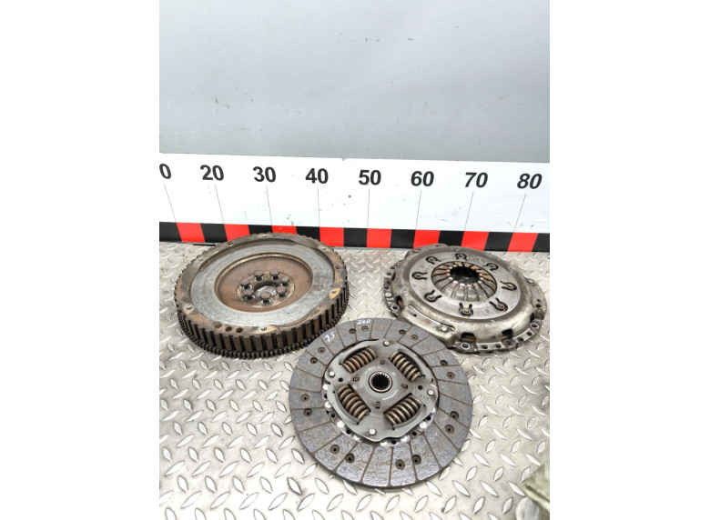 Комплект сцепления к Renault Trafic, 2003г.