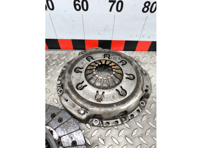 Комплект сцепления к Renault Trafic, 2003г.