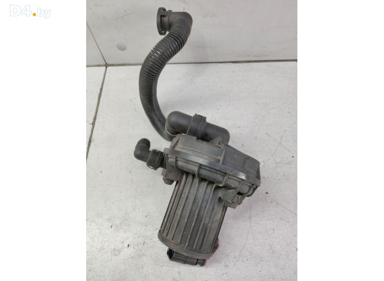 Насос продувки катализатора к Skoda Octavia undefined г.