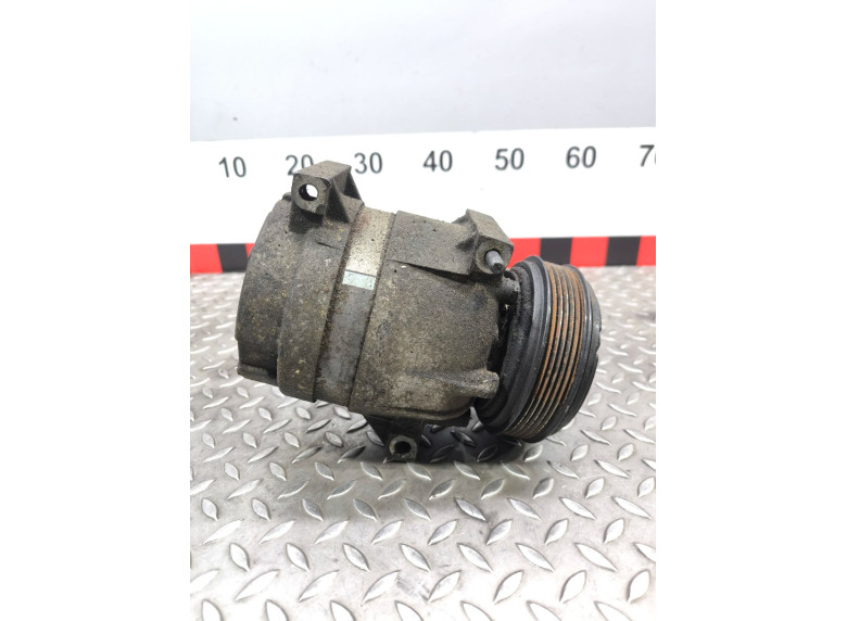 Компрессор кондиционера к Renault Trafic, 2003г.