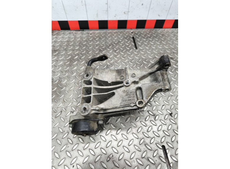 Натяжитель ремня генератора к Volkswagen Passat, 1998г.