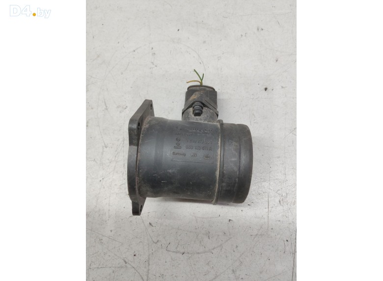 Расходомер воздуха к Audi A4 undefined г.