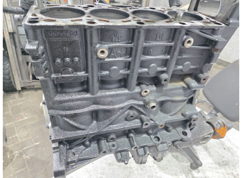 Блок цилиндров к Audi A4, 2006г.