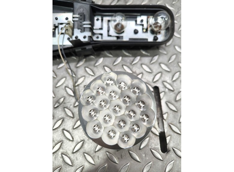 Панель (плата) фонаря заднего левого к Панель (плата) фонаря заднего левого к Land-Rover RangeRover undefined г. Range Rover