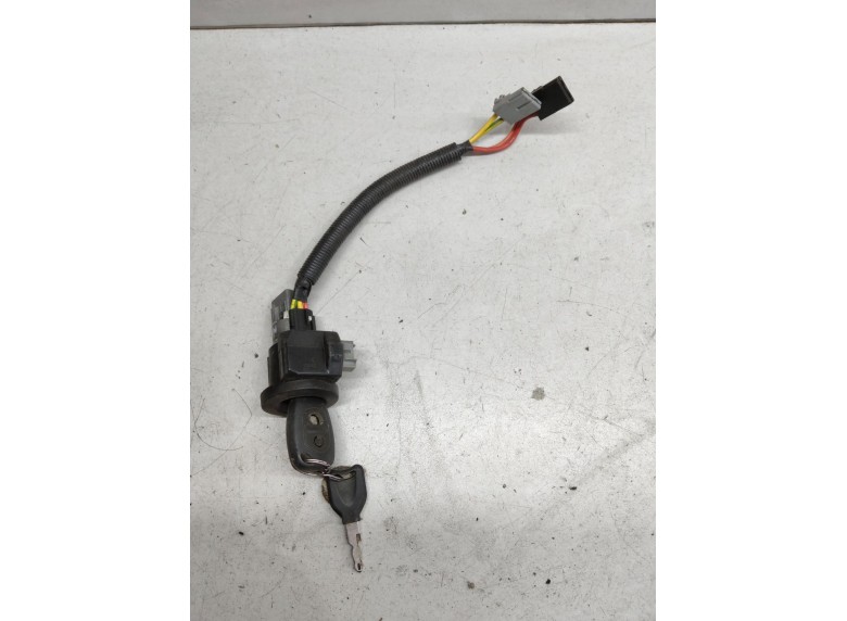 Замок зажигания к Renault Master