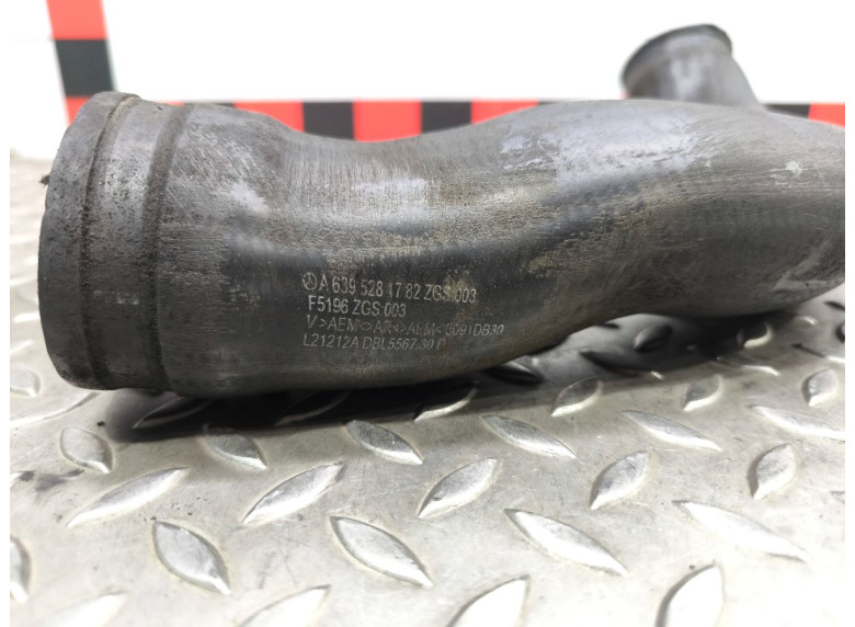 Патрубок интеркулера к Патрубок интеркулера к Mercedes VitoW639 undefined г. Vito W639