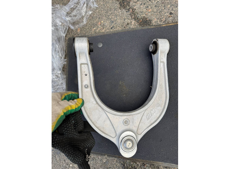 Рычаг передний правый к BMW X7 G07, 2024г.