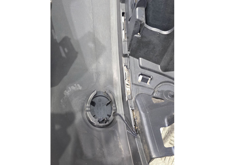 Заглушка (решетка) в бампер к Volkswagen Polo, 2014г.