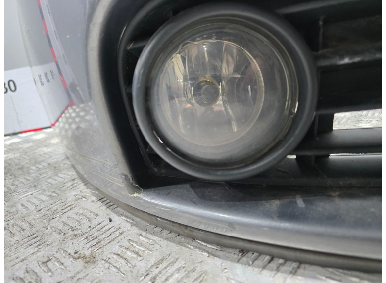 Фара противотуманная правая к Volkswagen Golf, 2005г.