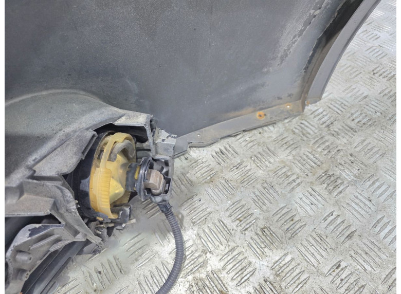 Фара противотуманная правая к Volkswagen Golf, 2005г.