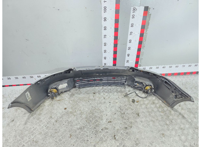 Бампер передний к Volkswagen Golf, 2005г.