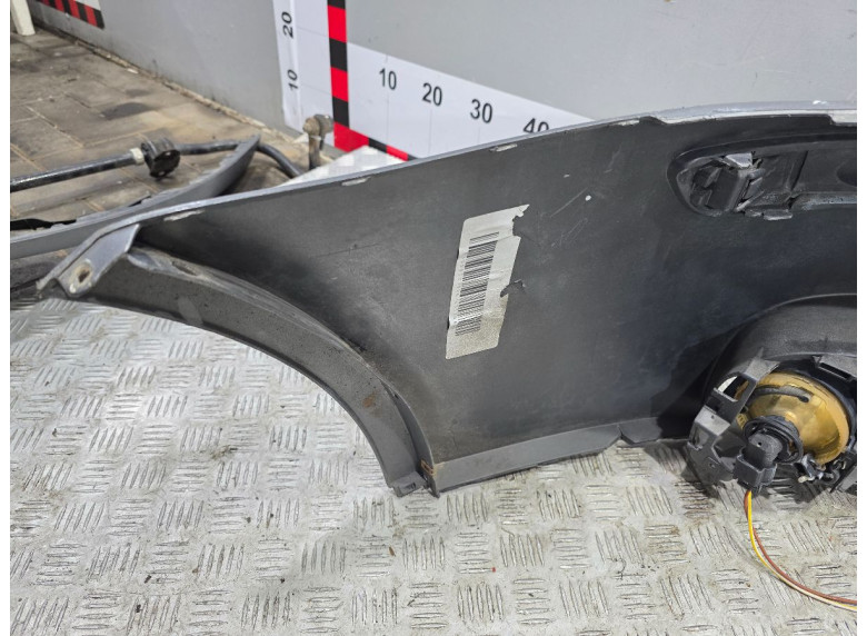 Бампер передний к Volkswagen Golf, 2005г.