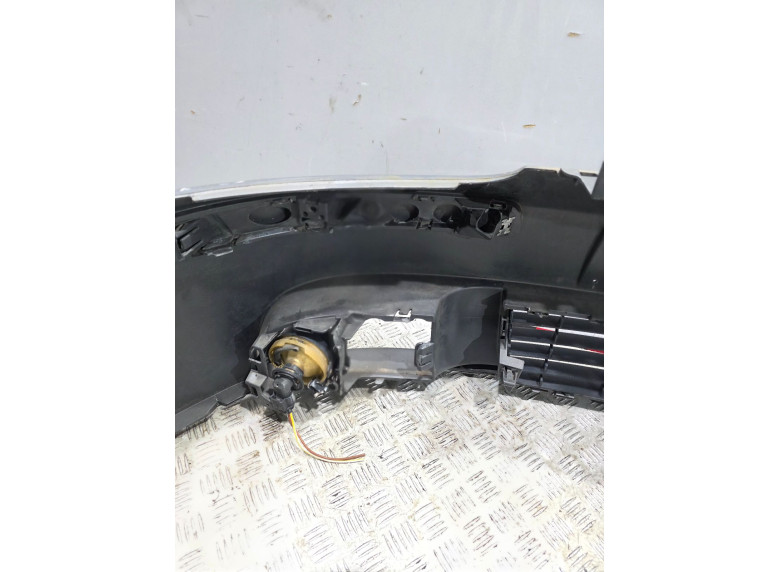 Бампер передний к Volkswagen Golf, 2005г.