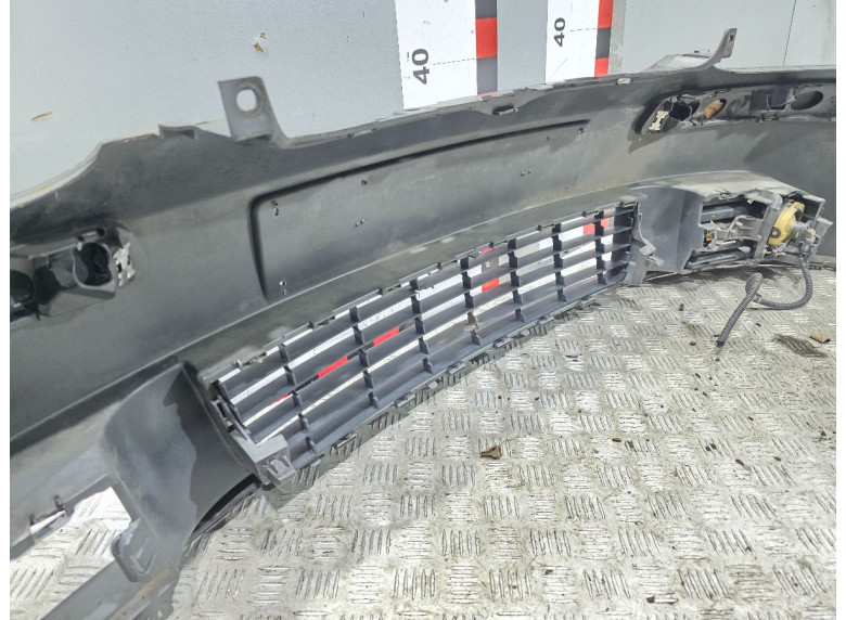 Бампер передний к Volkswagen Golf, 2005г.