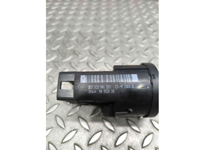 Переключатель света к Volkswagen Passat, 2001г.