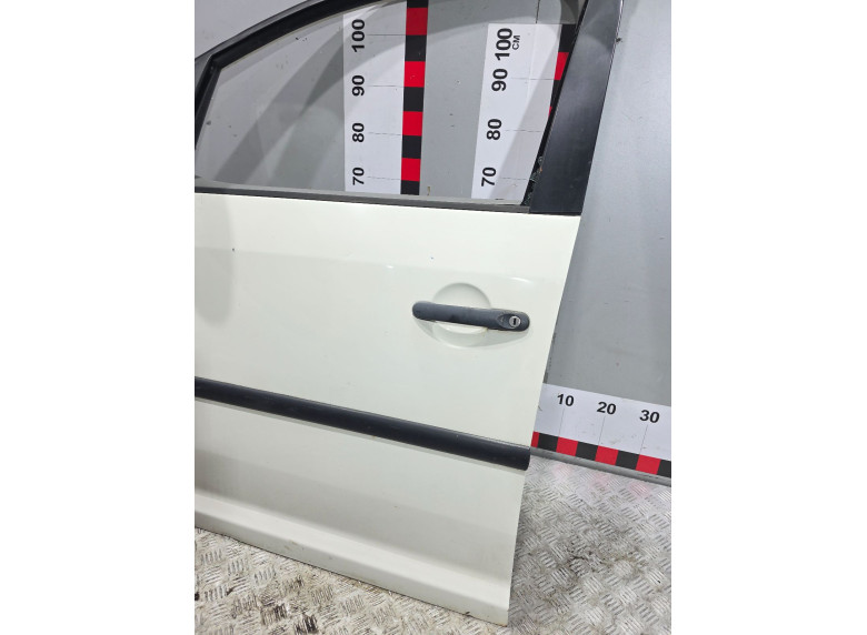 Дверь передняя левая к Volkswagen Caddy, 2007г.