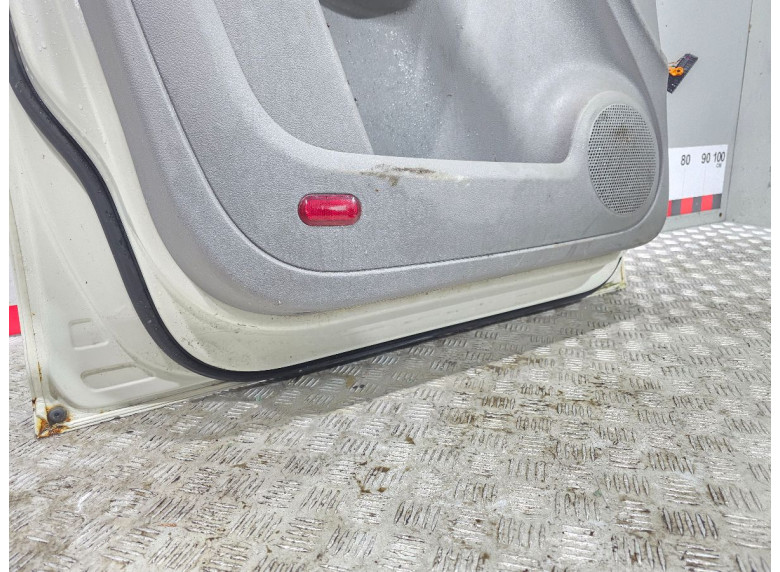 Дверь передняя левая к Volkswagen Caddy, 2007г.