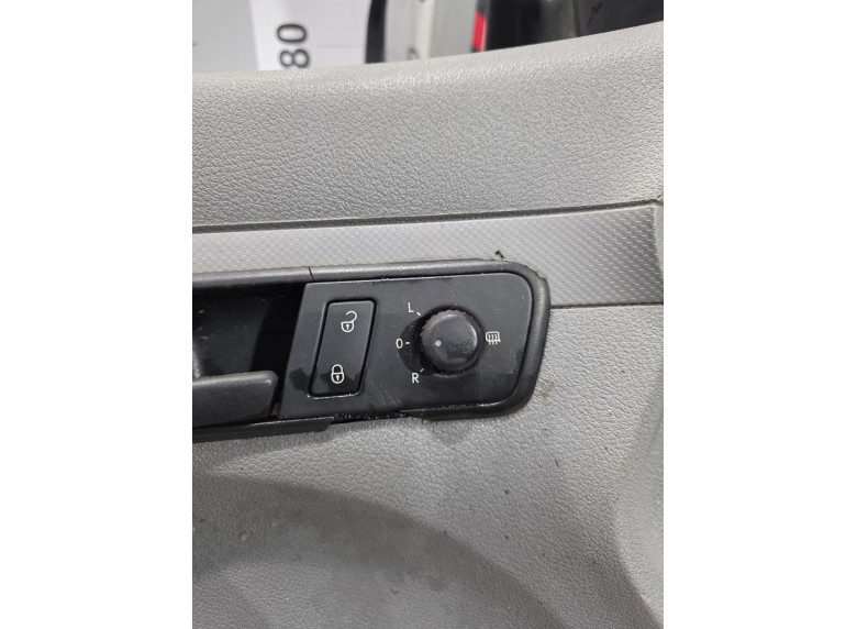 Джойстик регулировки зеркал к Volkswagen Caddy, 2007г.