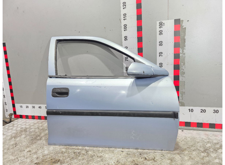 Дверь передняя правая к Opel Vectra, 1998г.