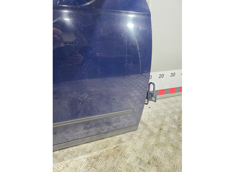 Дверь передняя правая к Volkswagen Passat, 2007г.