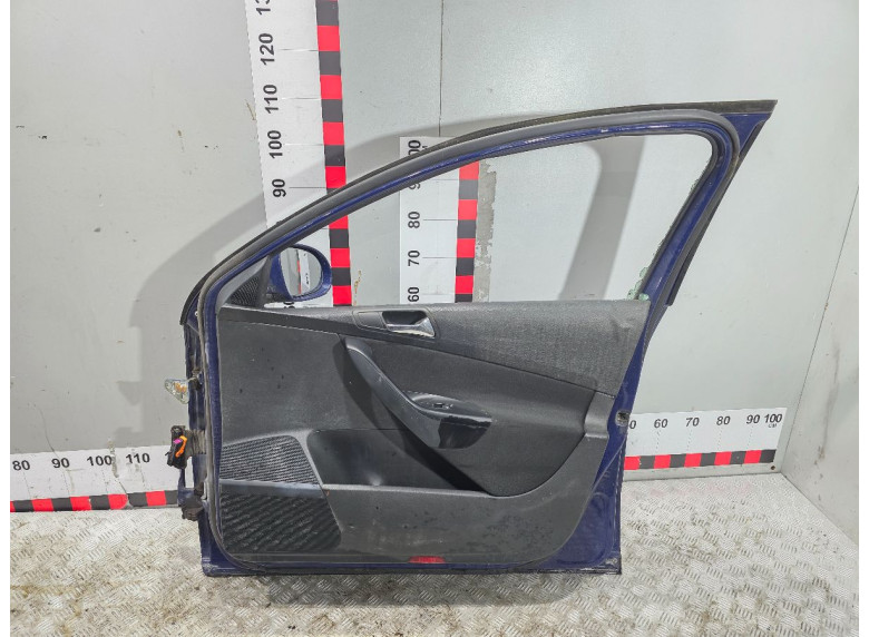 Дверь передняя правая к Volkswagen Passat, 2007г.