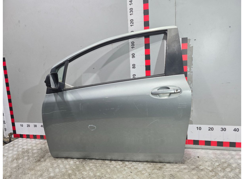 Стеклоподъемник электрический передний левый к Toyota Yaris, 2006г.