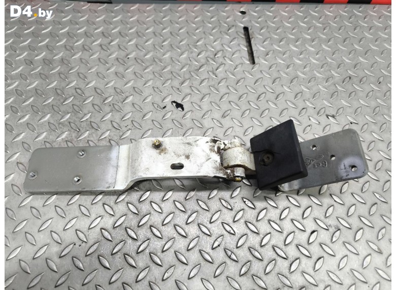 Петля двери задней левой к Renault Master undefined г.