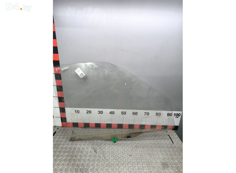 Стекло двери передней правой к Nissan Vanette undefined г.