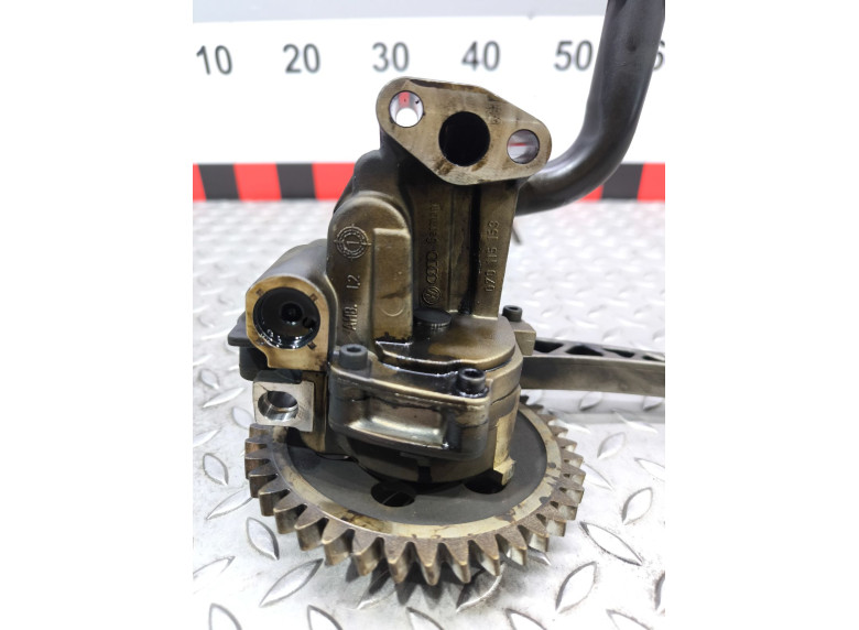 Насос масляный к Volkswagen Transporter, 2004г.